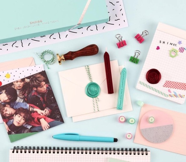 Shinee letter kit